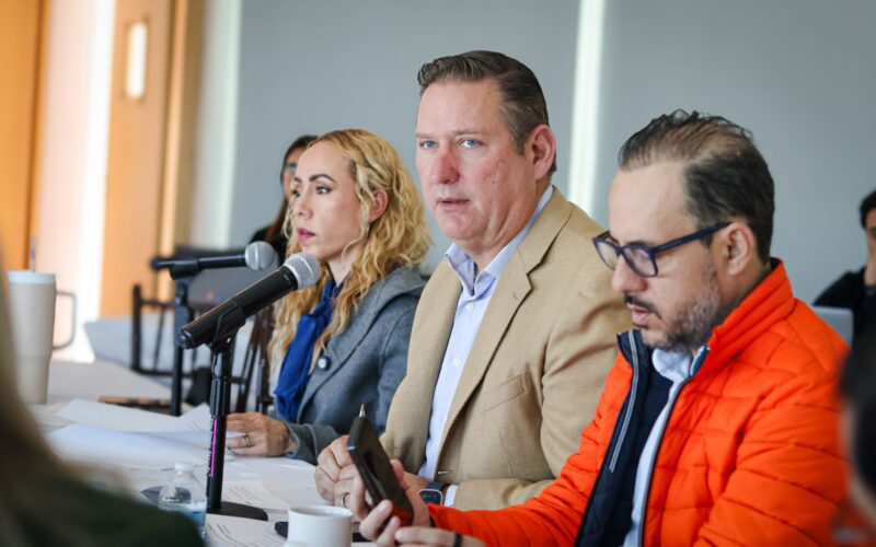 Diputado Carlos Olson destaca aprobación de la Ley de Fomento para el Desarrollo Económico de Madres Jefas de Familia