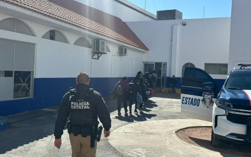 Rescata SSPE a 21 personas en situación de movilidad en Ciudad Juárez – Martillo Rojo Noticias