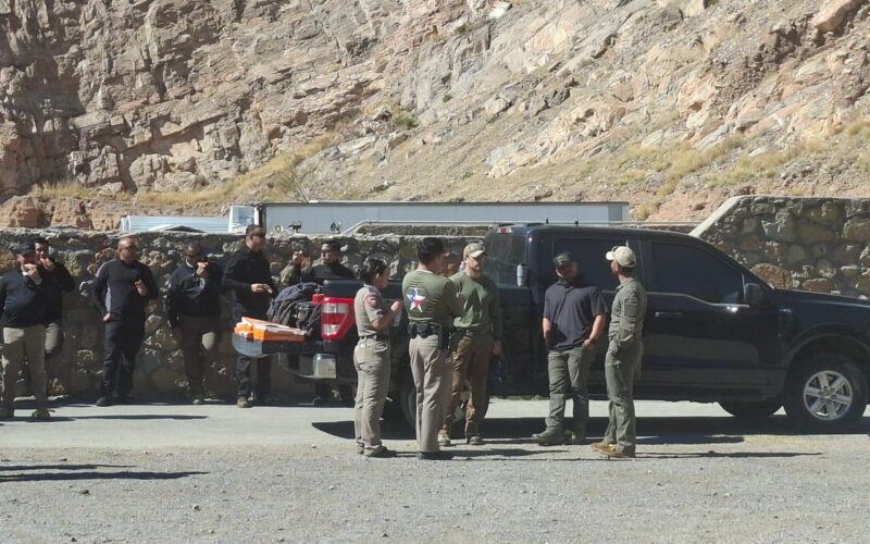 Policías estatales concluyen entrenamiento táctico en El Paso como parte de cooperación binacional – Martillo Rojo Noticias
