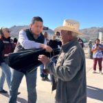 Entrega Gobierno Municipal 800 apoyos alimenticios y artículos de abrigo en colonias de Juárez