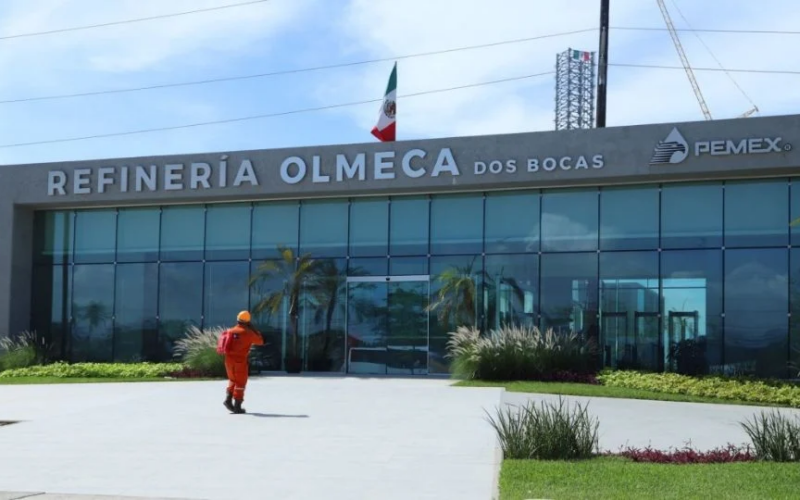 Incendio en refinería de Dos Bocas enciende alertas; Pemex asegura operación normal – Martillo Rojo Noticias