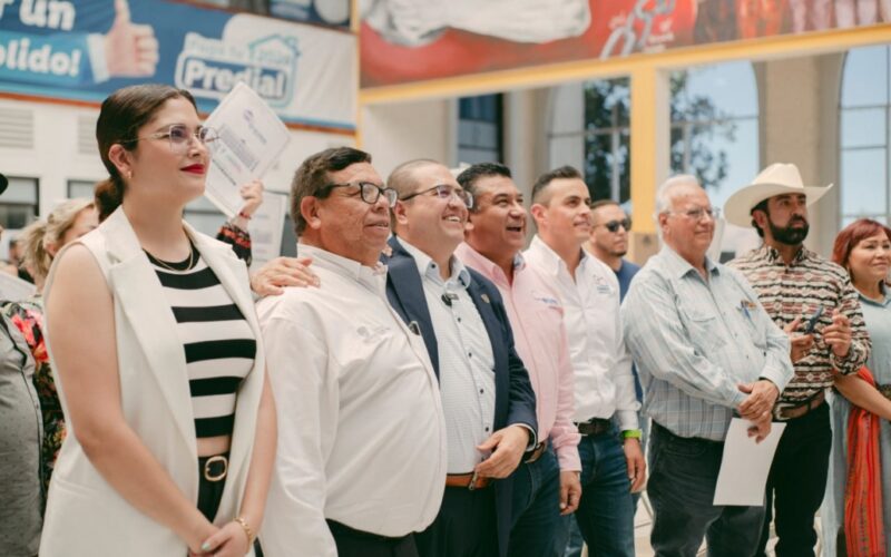 Entregan escrituras a familias de Parral y fortalecen certeza jurídica en vivienda – Martillo Rojo Noticias