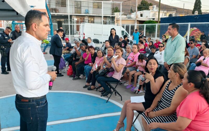 Gilberto Loya sostiene diálogo con vecinos de colonia UP para atender seguridad y movilidad – Martillo Rojo Noticias