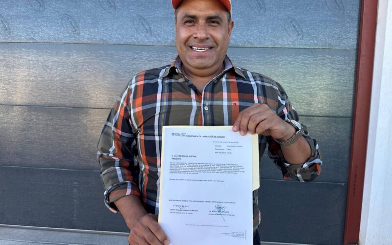 Alfredo “El Caballo” Lozoya desmiente supuestas irregularidades en viviendas de La Fortuna. – Martillo Rojo Noticias