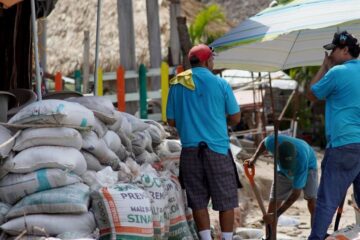 Cambio de trayectoria de “Simón” prolongará sus efectos frente a Jalisco hasta el lunes